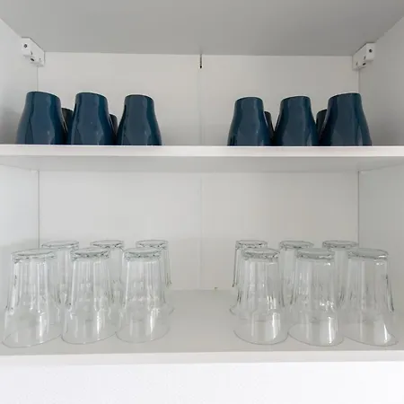 아파트 Tolstov - 3 And 4 Monteur