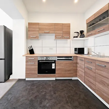 Tolstov - 3 And 4 Monteur 뒤스부르크