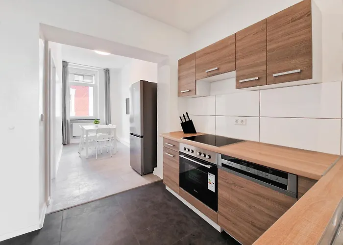 Tolstov - 3 And 4 Monteur Duisburg