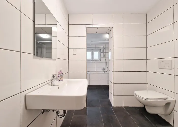 Tolstov - 3 And 4 Monteur Lejlighed Duisburg